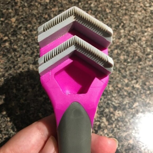 𝅺hartz Grey Pink Fur Fetcher for Cats - Picture 4 of 5